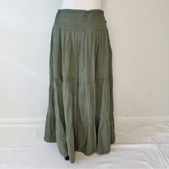 Aerie NWT Green Cotton Gauzy Tiered Skirt Smocked Waist Long Front Slit, size L - Picture 5 of 16